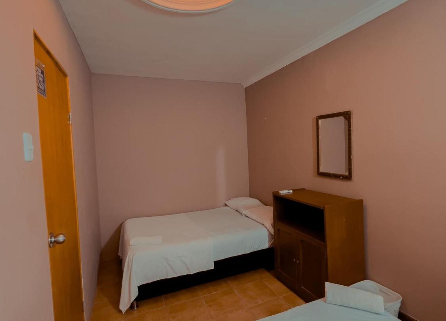 19 - 59 Diagonal A La Playa Hotel